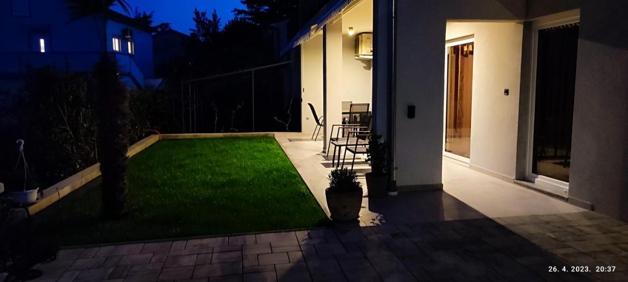 Apartment Denis Krk Town Εξωτερικό φωτογραφία